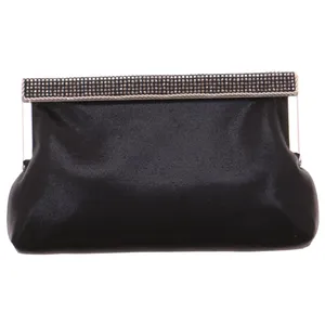 MENBUR Clutch / Abendtasche Schwarz Lederimitat MENBUR Clutch / Abendtasche Schwarz Lederimitat