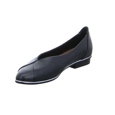 EVERYBODY Ballerina Schwarz Leder EVERYBODY Ballerina Schwarz Leder