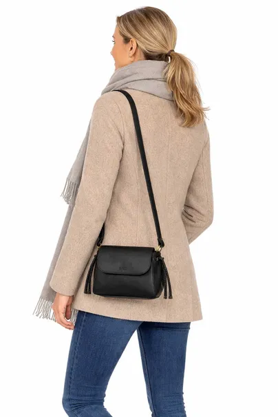 GABOR Handtasche mit Überschlag Schwarz Lederimitat GABOR Handtasche mit Überschlag Schwarz Lederimitat